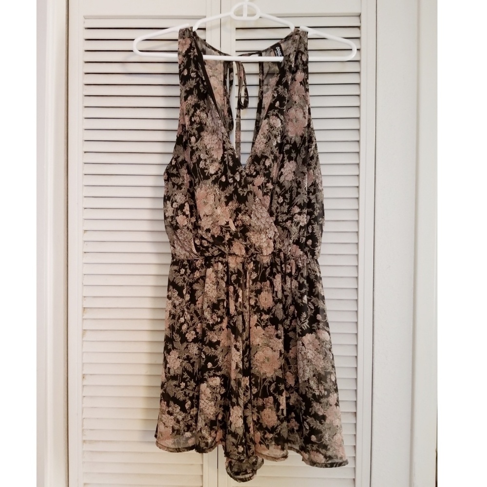 🌼 Floral Romper 🌼